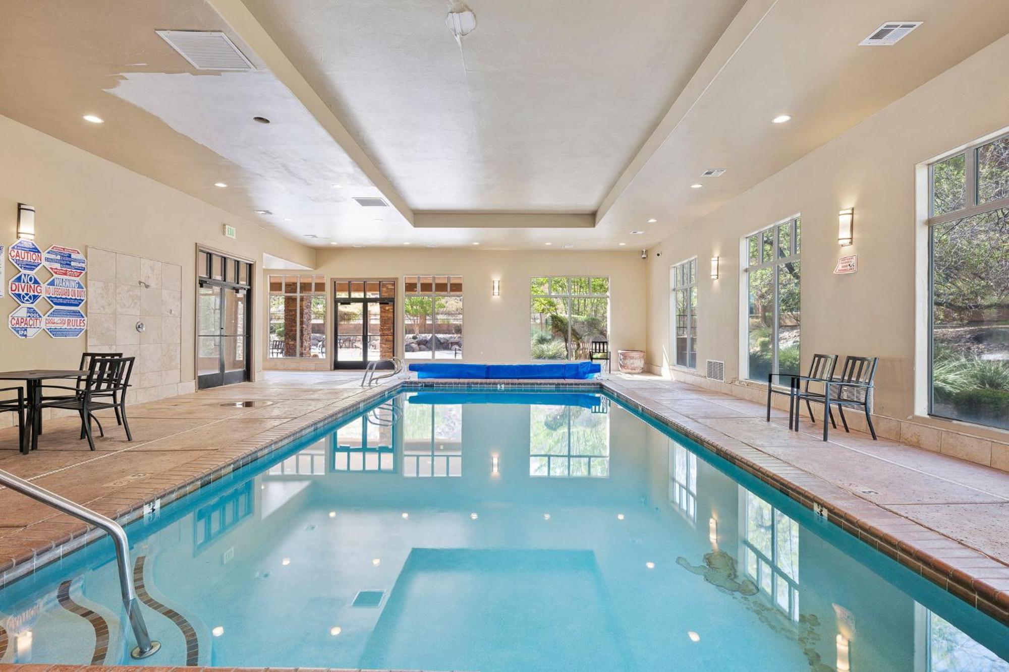 The Condo At Coral Springs Resort Hurricane Exterior photo
